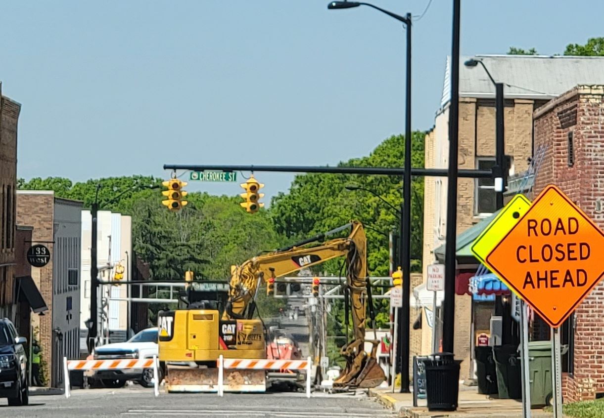 Streetscape_W Mountain St_1